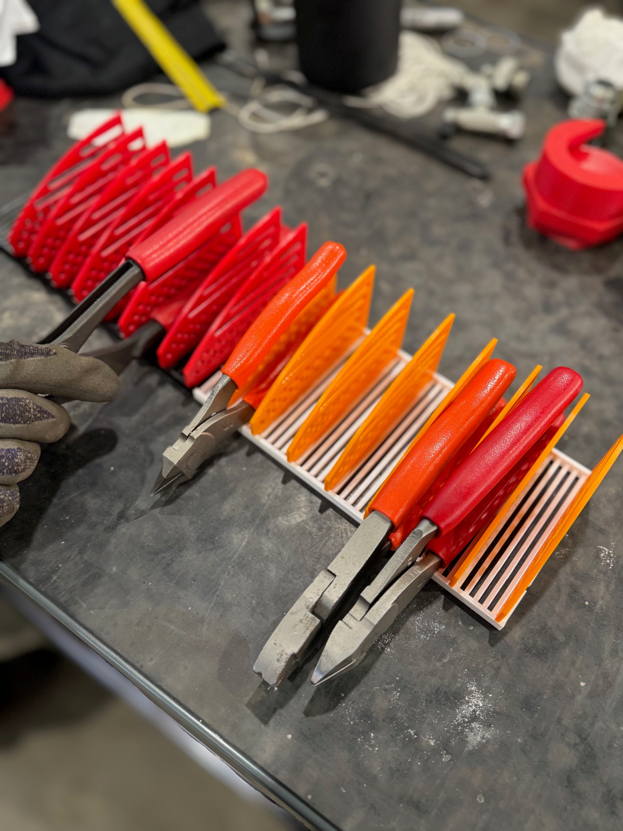 Adjustable Modular Plier Rack – Linkable & Fully Customizable