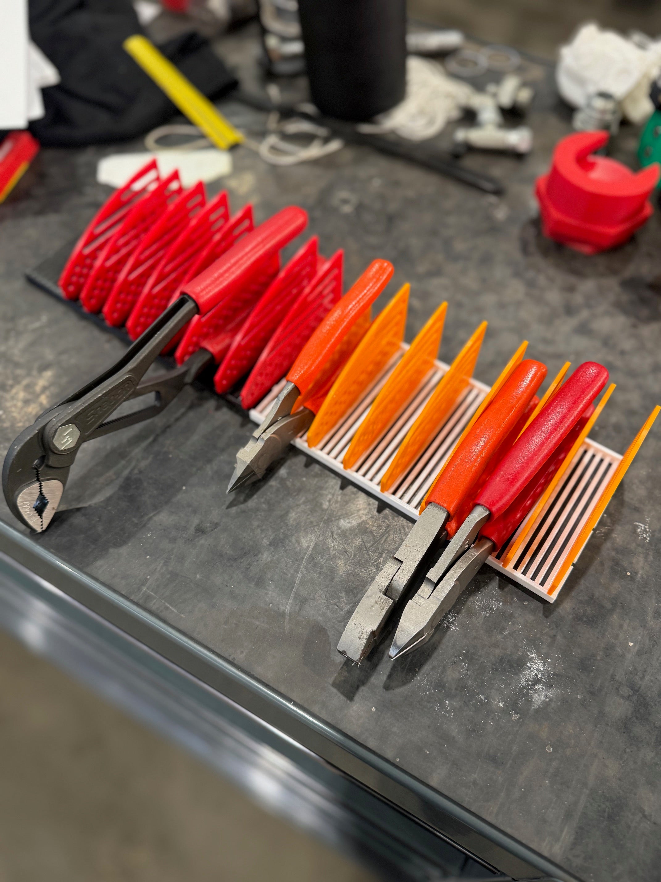 Adjustable Modular Plier Rack – Linkable & Fully Customizable